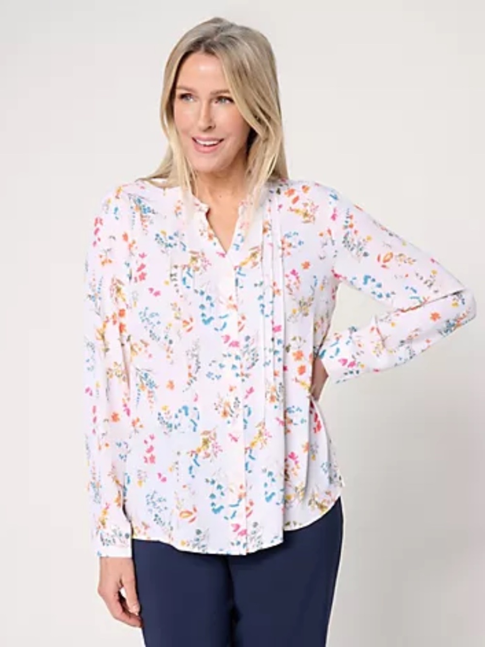 Joan Rivers Pintuck Split V Button-Front Georgette Blouse, Ivory Sz a723840